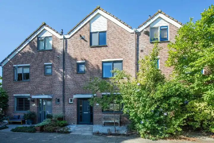 Tussenwoning te koop: Overweg 118, Ouderkerk aan de Amstel Ouderkerk Aan De Amstel