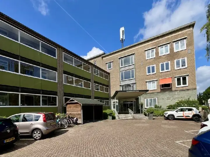 Apartment for rent: P.C. Hooftlaan, Schrijversbuurt Deventer