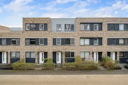 Terraced house for sale: P C Boutenssingel 43, Dichtersbuurt Capelle Aan Den Ijssel