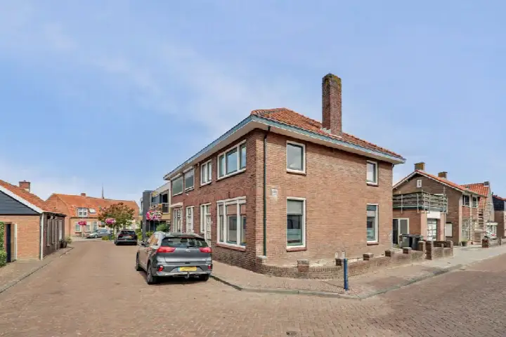 Hoekwoning te koop: Paardenmarkt 15, Yerseke - Kern Yerseke