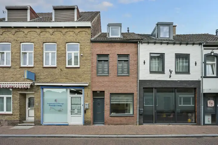 Tussenwoning te koop: Paardestraat 34, Sittard-Centrum Sittard