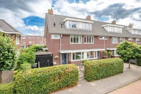 Corner house for sale: Pablo Picassostraat 21, Nesselande Rotterdam