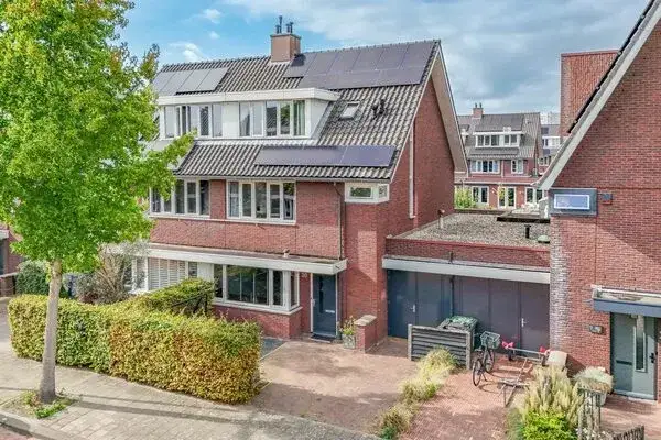 Terraced house for sale: Pablo Picassostraat 30, Nesselande Rotterdam