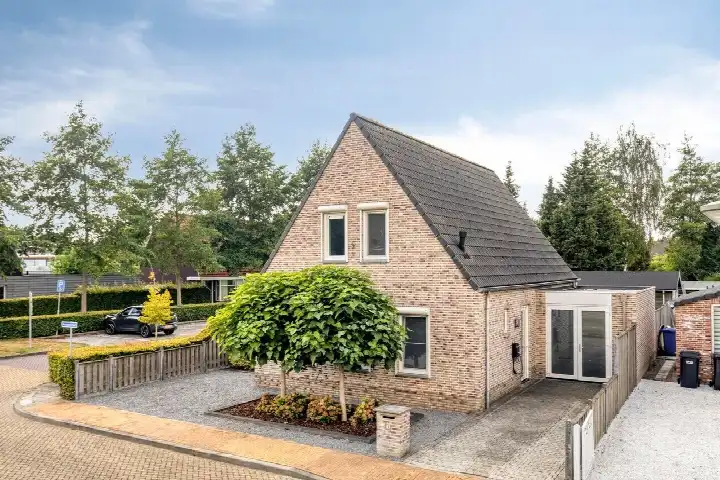 Vrijstaande woning te koop: Pachtershof 1, Kern Axel Axel