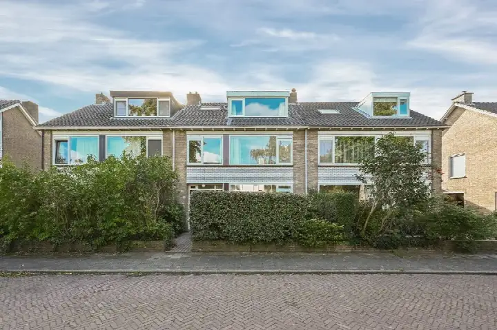 Tussenwoning te koop: Palestrinalaan 20, Adegeest Voorschoten