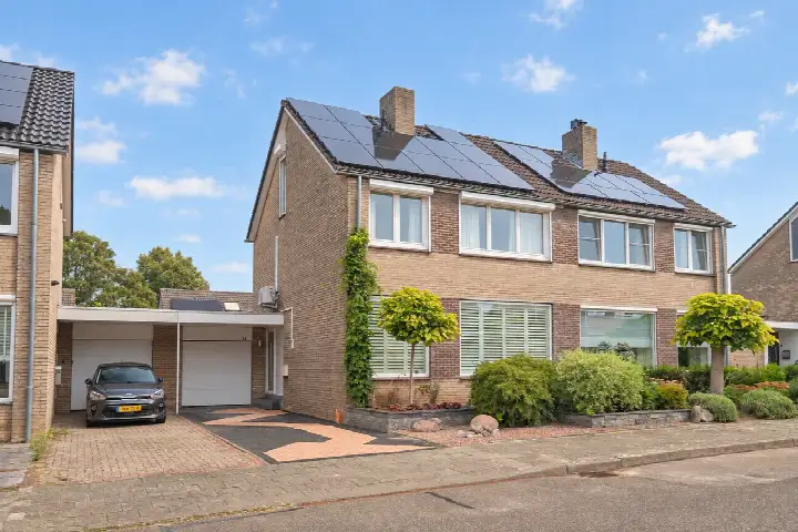 Tussenwoning te koop: Pallashof 24, Daalhof Maastricht