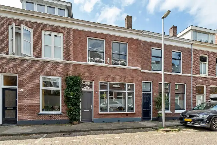 Tussenwoning te koop: Palmstraat 48, Wittevrouwen Utrecht