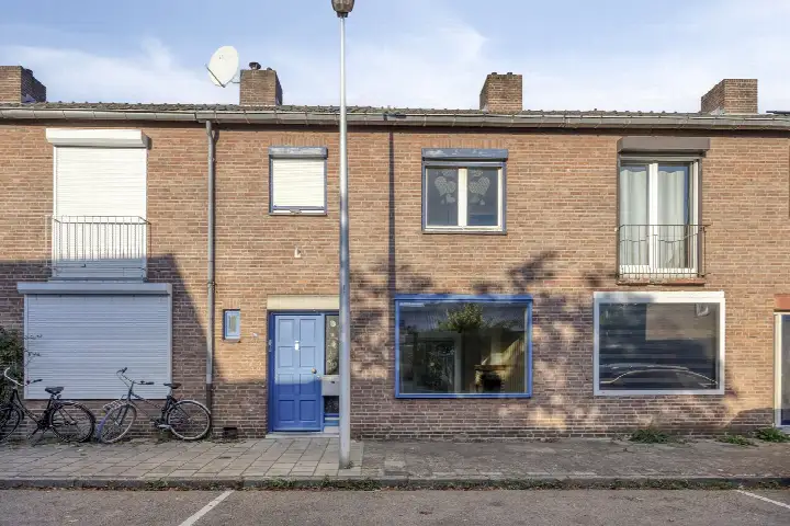 Terraced house for sale: Paltsstraat 16, Wittevrouwenveld Maastricht