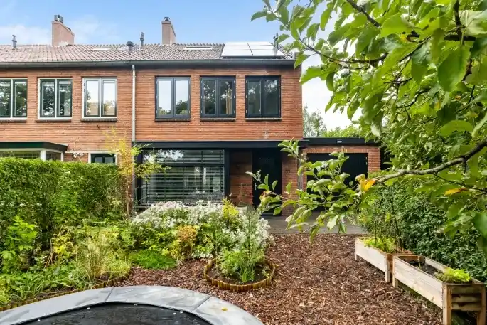 Hoekwoning te koop: Panweg 75, Staatsliedenkwartier Zeist
