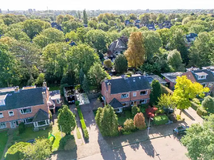 Twee-onder-één-kap te koop: Papenburghlaan 8, Rijkersparkbuurt Santpoort-Zuid