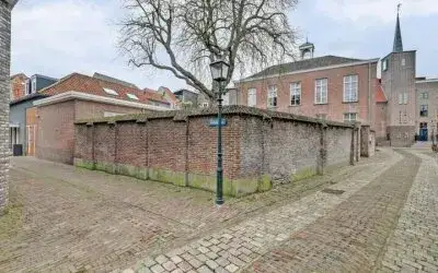 Tussenwoning te koop: Papengang 5, Binnenstad-Grave Grave