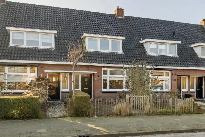 Terraced house for sale: Papesteeg 51, Burgemeesterswijk Tiel