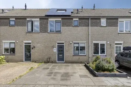 Terraced house for sale: Papiermolen 61, Beerendrecht Alphen Aan Den Rijn