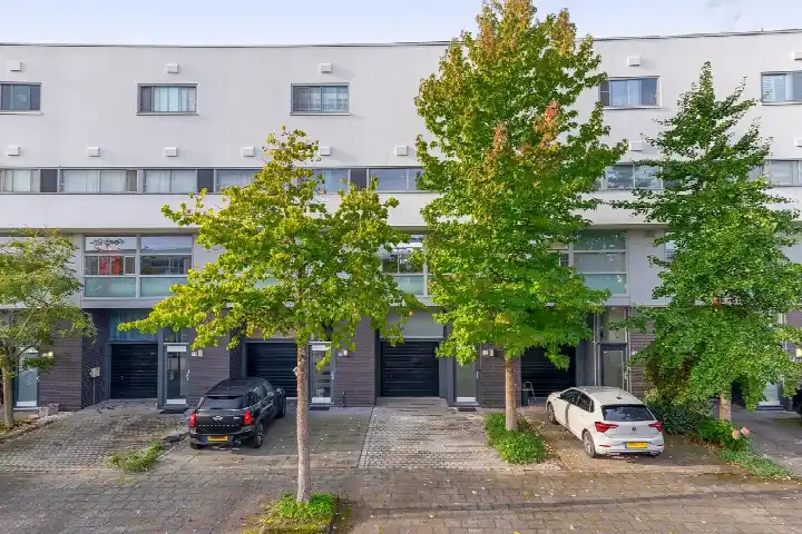 Tussenwoning te koop: Paradijsselpark 70, Paradijssel Capelle Aan Den Ijssel
