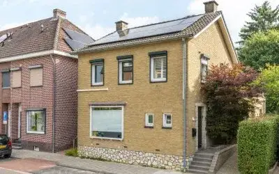 Detached house for sale: Parallelstraat 10A, Amstenrade Amstenrade