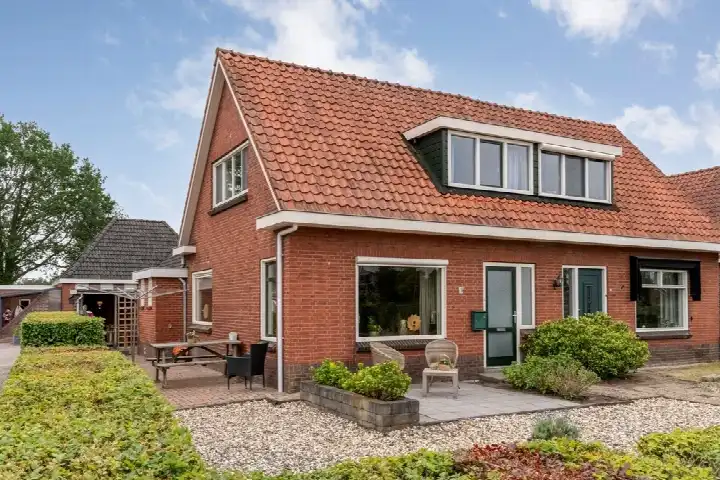 Terraced house for sale: Parallelweg 12, Overig Stad Hardenberg Hardenberg