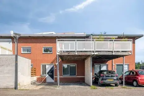 Tussenwoning te koop: Parallelweg 17, Brummelhof Apeldoorn