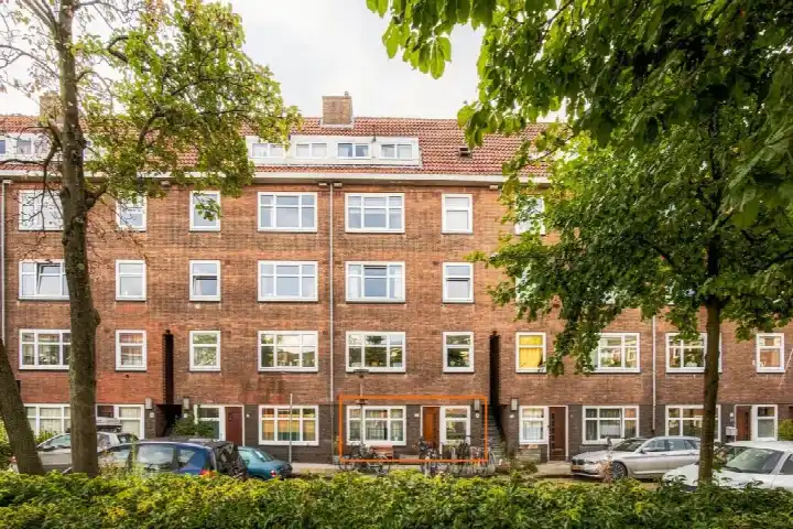 Appartement te koop: Paramariboplein 22, Paramariboplein e.o. Amsterdam
