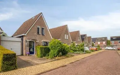 Tussenwoning te koop: Parelhoen 8, Kern Heinkenszand Heinkenszand