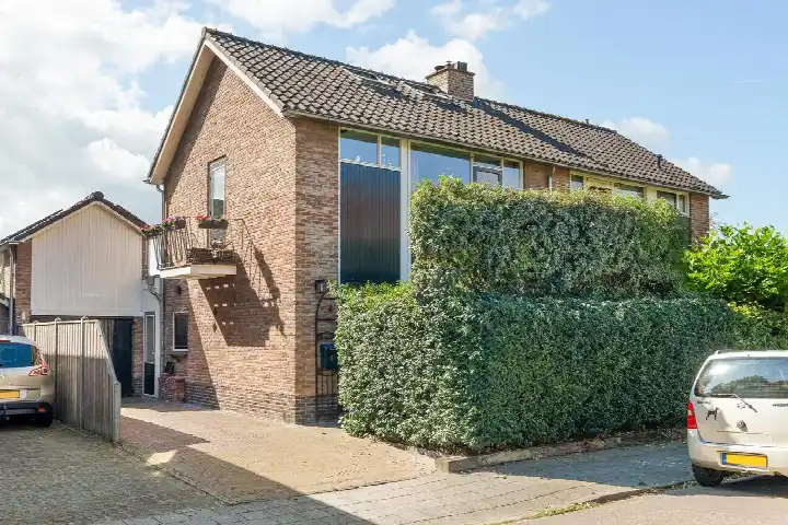 Twee-onder-één-kap te koop: Parklaan 4, Hoevelaken-Stoutenburgerlaan-Oost Hoevelaken