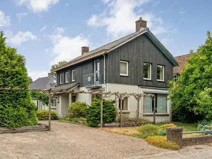 Vrijstaande woning te koop: Parkstraat 1, Hangerad en Oosterhofesch Rijssen