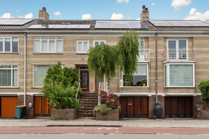 Tussenwoning te koop: Parkweg 36, Centrum ten zuiden van de Vecht Maarssen