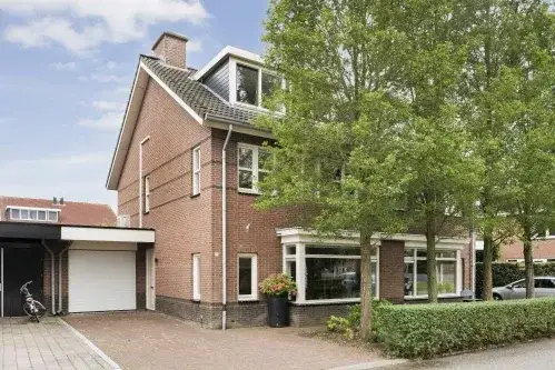 Tussenwoning te koop: Parnassia 17, Plantenbuurt Meppel