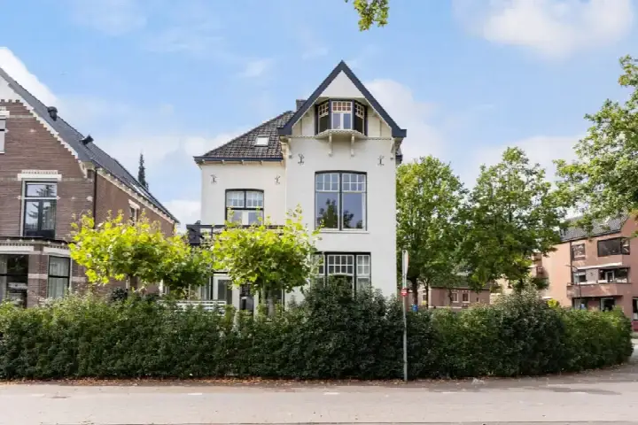 Vrijstaande woning te koop: Paslaan 28, De Parken Apeldoorn