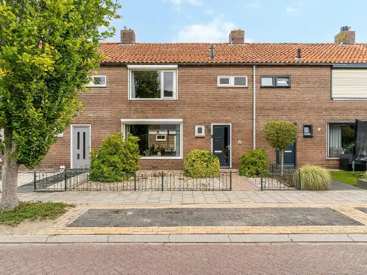 Tussenwoning te koop: Passestraat 8, Oosthoek Elburg