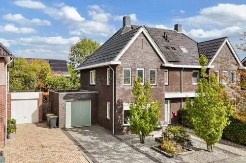 Semi-detached for sale: Pasteurhage 15, Emmeloord-Emmelhage-Boswonen Emmeloord