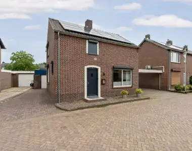 Corner house for sale: Pastoor Berdenstraat 3, Afferden Kern Afferden L