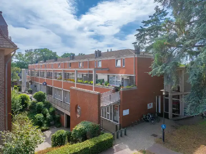 Apartment for sale: Pastoor Hendrikspark 48, Laren-Centrum Laren