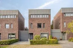 Tussenwoning te koop: Pater Hubertuscour 5, Oud-Geleen en Haesselderveld Geleen