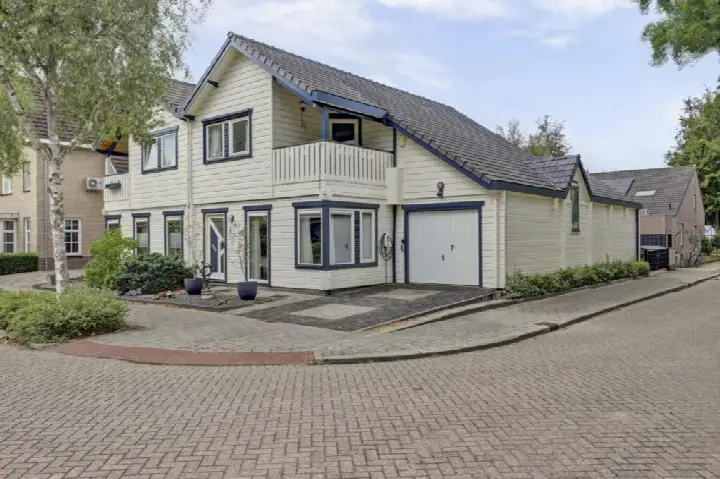 Hoekwoning te koop: Pater Veldmanlaan 35, Ammerzoden Ammerzoden