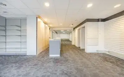 Terraced house for sale: Pater van den Elsenplein 2, Landbouwbuurt Tilburg