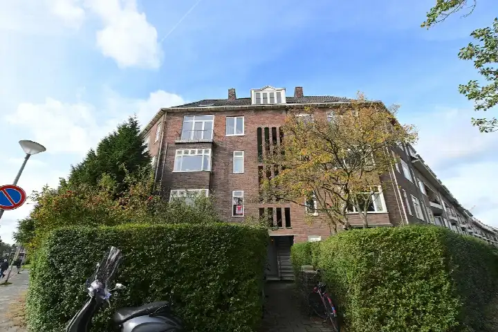 Kamer te huur: Paterswoldseweg 111-5, Laanhuizen Groningen