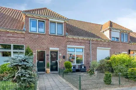 Tussenwoning te koop: Pathmosstraat 64, Pathmos Enschede