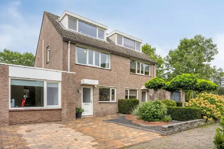 Tussenwoning te koop: Patrijs 41, De Kelen Veldhoven