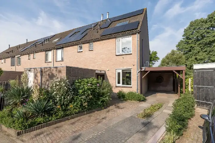 Hoekwoning te koop: Patrijzenhof 46, Rootselaar-Oost Barneveld