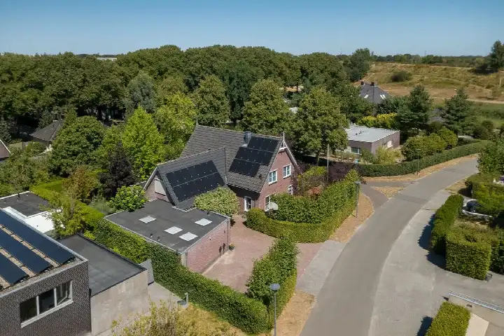 Vrijstaande woning te koop: Patrijzenlaar 4, Nieuw Wolfslaar Bavel (Gem. Breda)