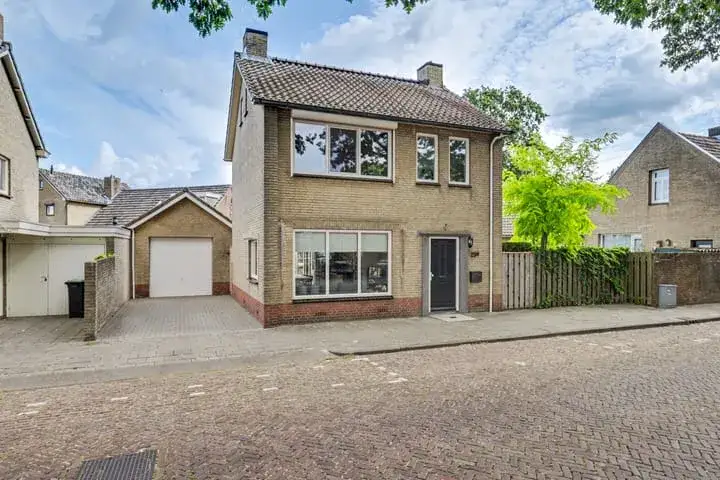 Vrijstaande woning te koop: Patronaatstraat 25C, De Meede Made