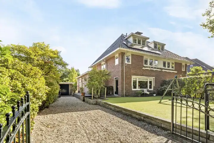 Semi-detached for sale: Paulus Potterlaan 8, Rembrandtpark Naarden