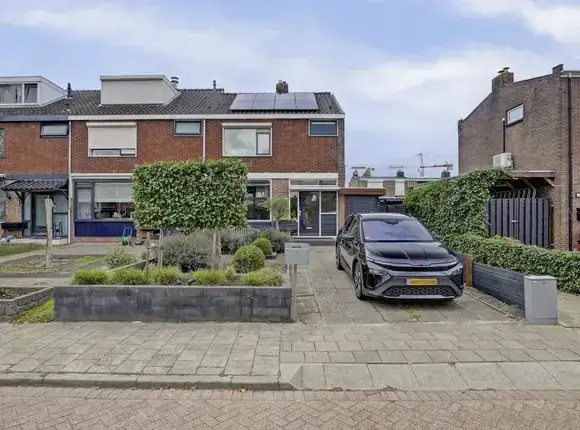 Hoekwoning te koop: Paulusweg 62, Oostendam Hendrik-Ido-Ambacht