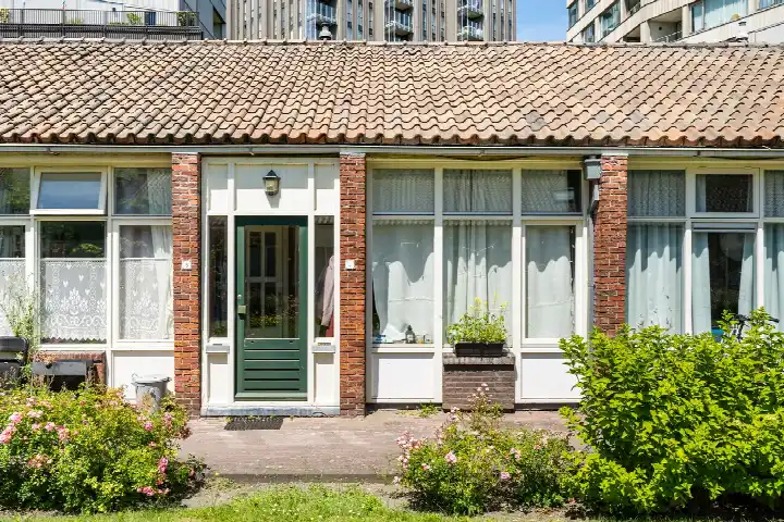 Tussenwoning te koop: Paviljoenshof 4, Stationskwartier Leiden