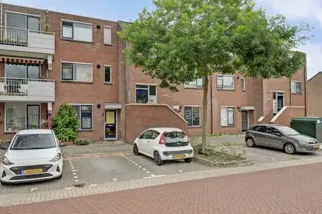 Apartment for sale: Pearl Buck-erf 211, Pearl Buck-erf en omgeving Dordrecht