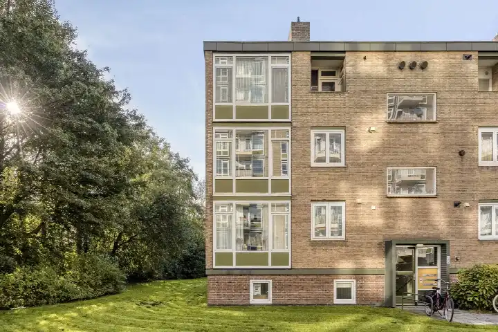 Apartment for sale: Peizerweg 70-8, Zeeheldenbuurt Groningen