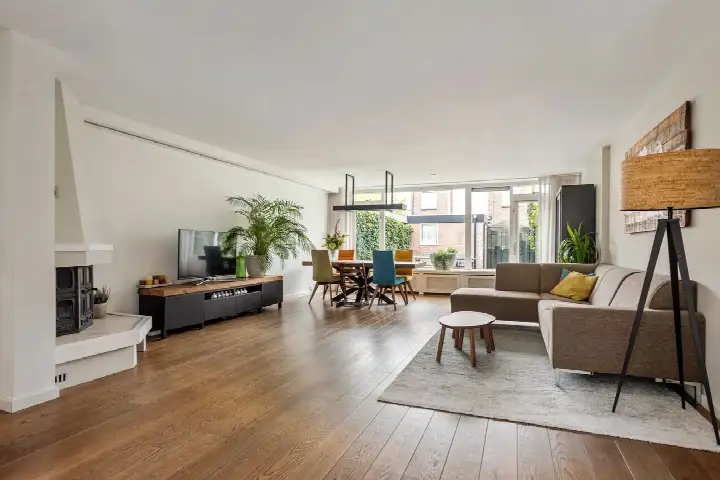 Tussenwoning te koop: Pelikaanhof 4, 't Lien noord Leidschendam