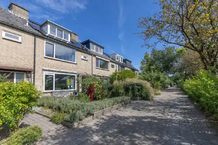 Tussenwoning te koop: Pelléaspad 7, Schuilenburg-Midden Amersfoort