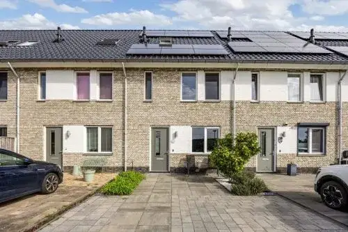 Tussenwoning te koop: Penningkruidstraat 55, Flora Midden Lelystad