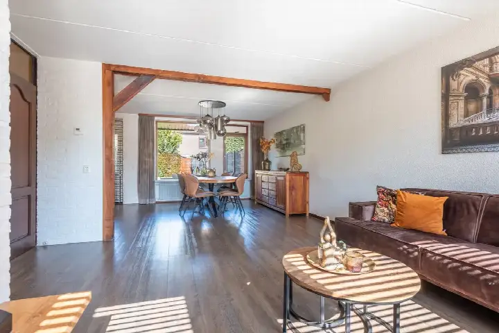 Tussenwoning te koop: Périgordlaan 43, Achtse Barrier-Spaaihoef Eindhoven